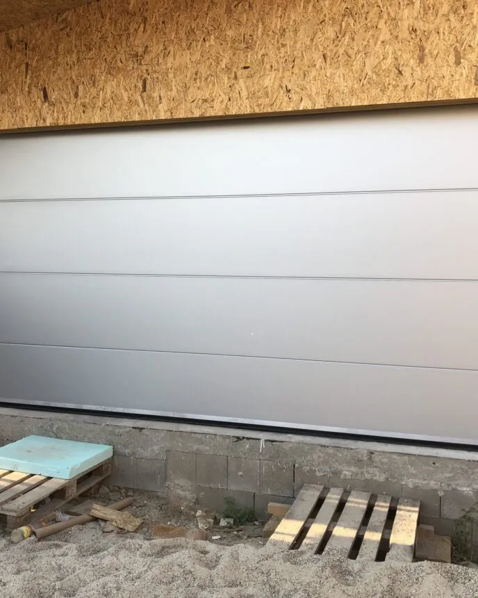 Garážové brány - Brány Pohony - Regionálny predajca značky LOMAX