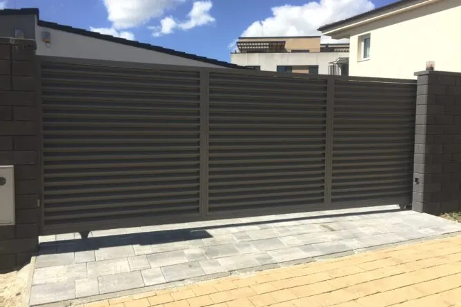 Vonkajšie brány - Brány Pohony - Regionálny predajca značky LOMAX