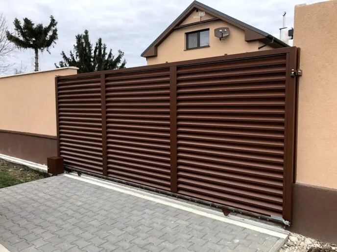 Úvod - Brány Pohony - Regionálny predajca značky LOMAX